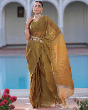 How to Wear a Saree if You are Thin